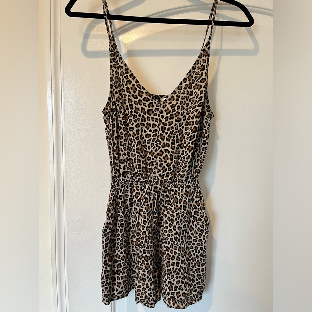Sleeveless Animal print romper